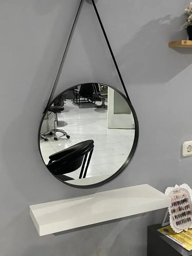 Kaca Rias / Kaca Gantung