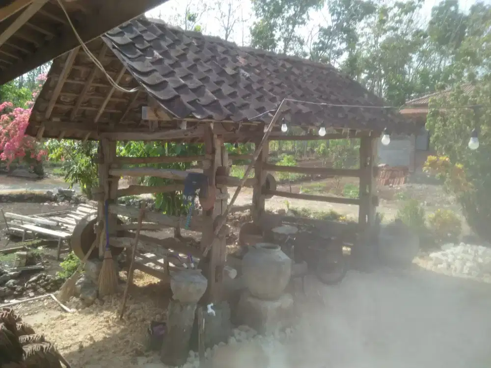 Kandang kayu jati lawasan