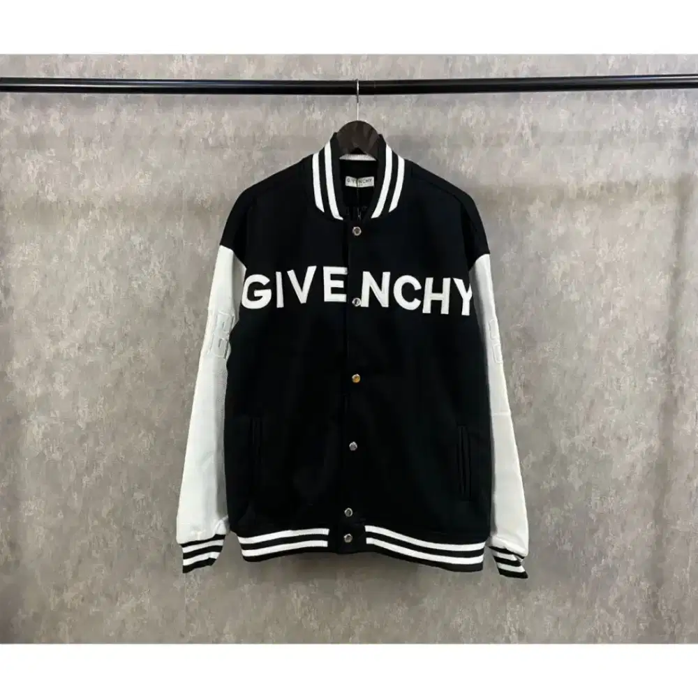 JAKET GIVENCY MEN BRANDED IMPORT