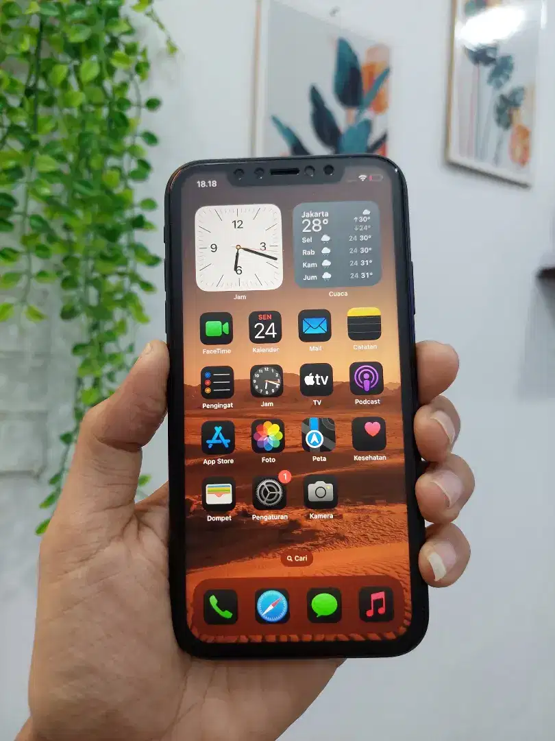 iPhone XR  128 GB (Pemakaian lama / semua kartu bisa)