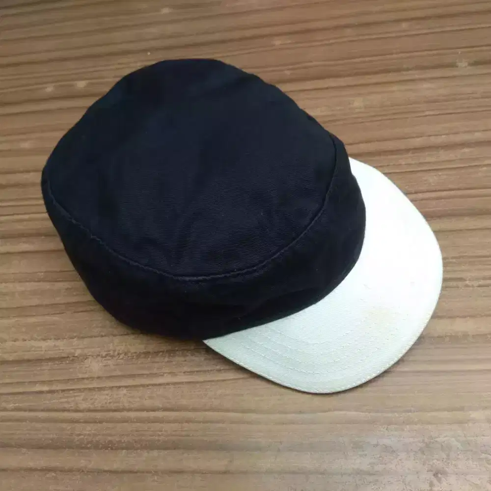 Topi/patrol cap preed perri