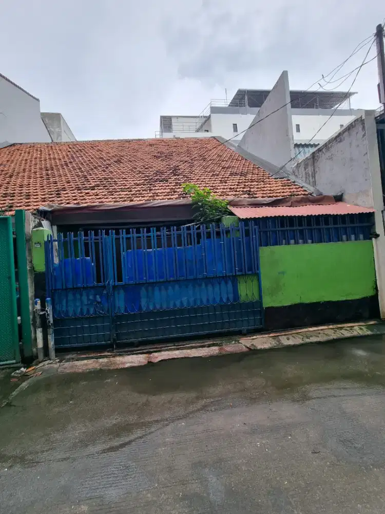 Dijual Rumah hitung tanah di Mangga Besar cocok untuk bangun kost