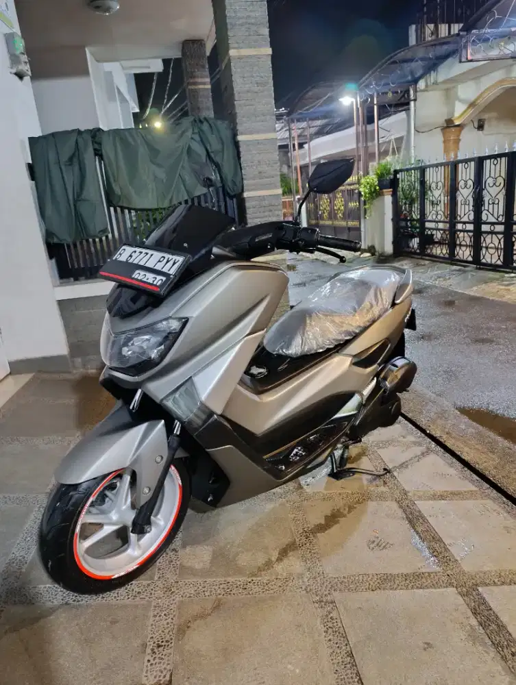 Bissmillah dijual motor Yamaha nmax 2016 istimewa.