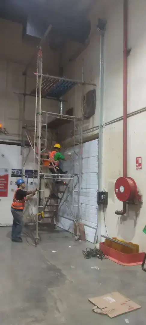 Mesin rolling door industrial