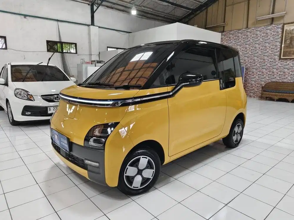 Wuling Air EV LONG RANGE 300 AT 2023 Kuning