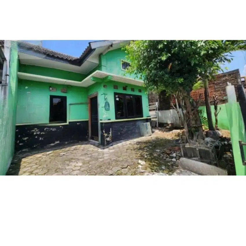JUAL CEPAT RUMAH BELAKANG KOMPLEKS FAJAR INDAH SURAKARTA