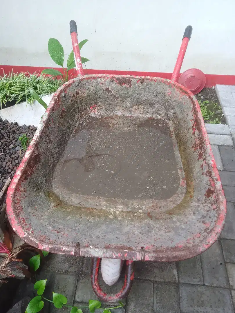 Gerobak Pasir Bekas