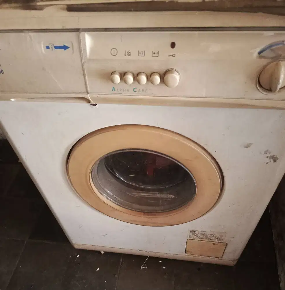 Mesin cuci merk Electrolux dan Royal Lux kondisi jalan