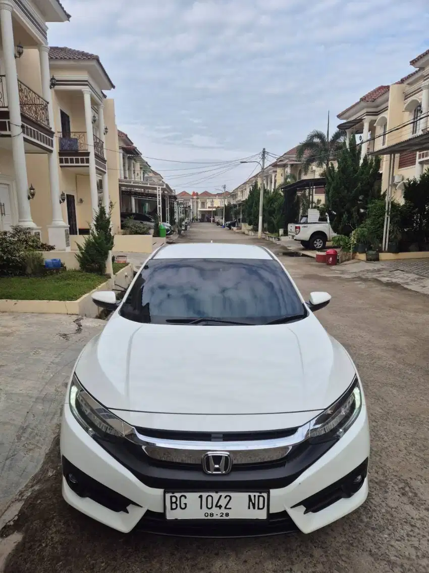 civic turbo E matic 2018