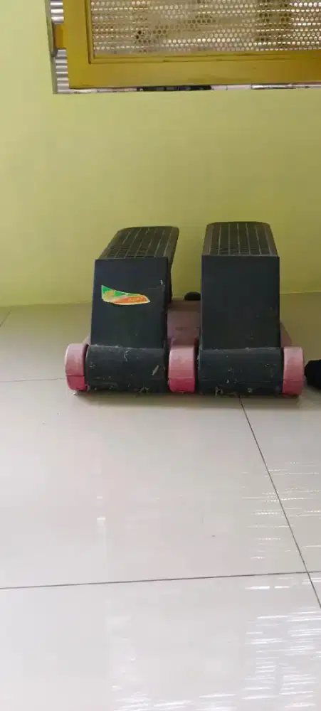 Alat Olahraga Air Climber