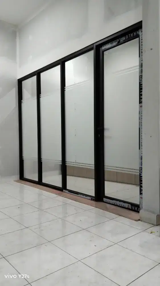 Partisi Aluminium kaca, Untuk Rumah,Ruko Kantor,dll. Custom.
