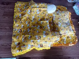 Kasur Bantal Guling Selimut Tempat Tidur Bayi 1 Set Masih Bagus