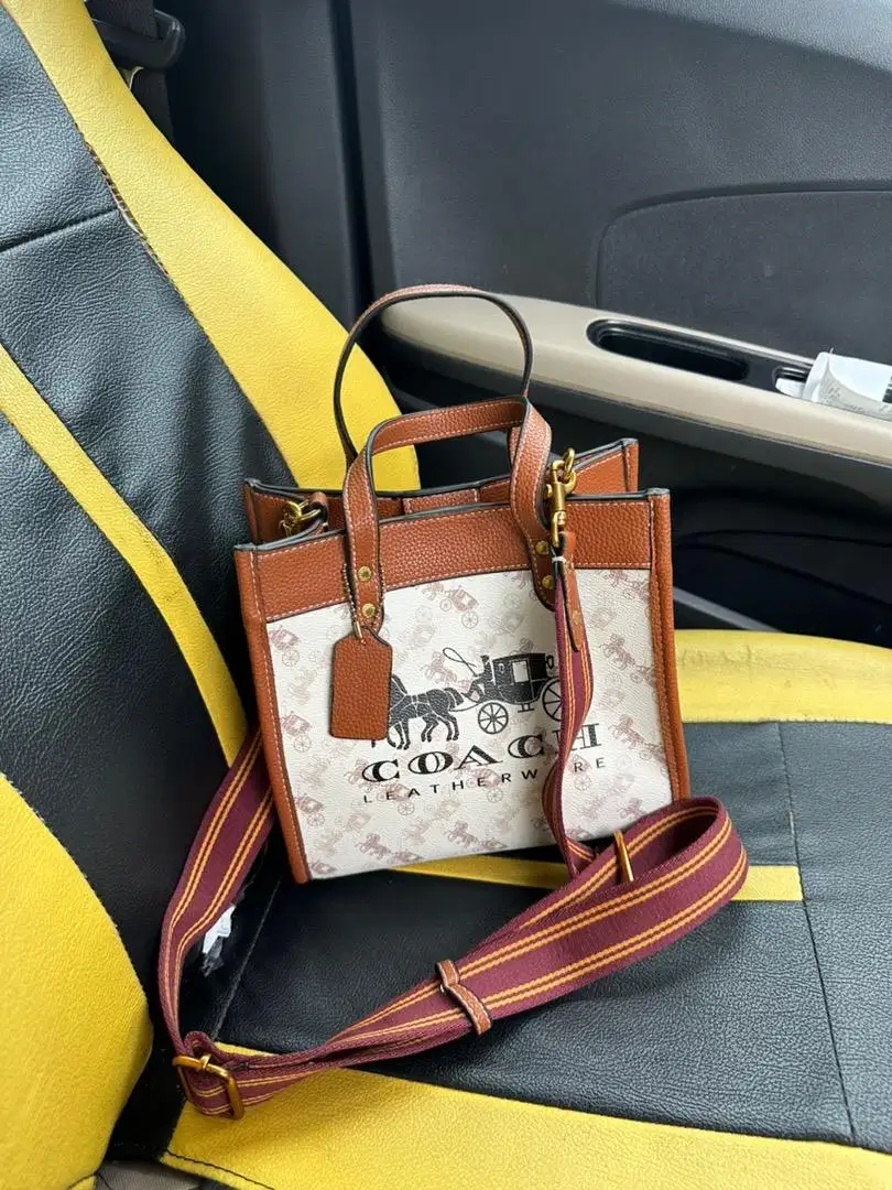 Preloved Coach Field Tote 22 With Horse