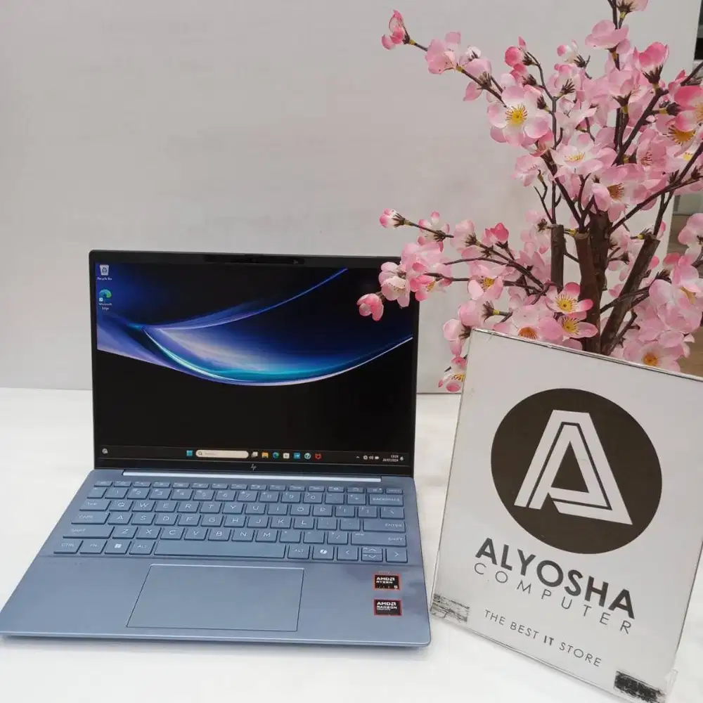 HP Aero Laptop 13-bg0222AU Ryzen 5-8640U/16GB/512GB/Win11/OHS2021