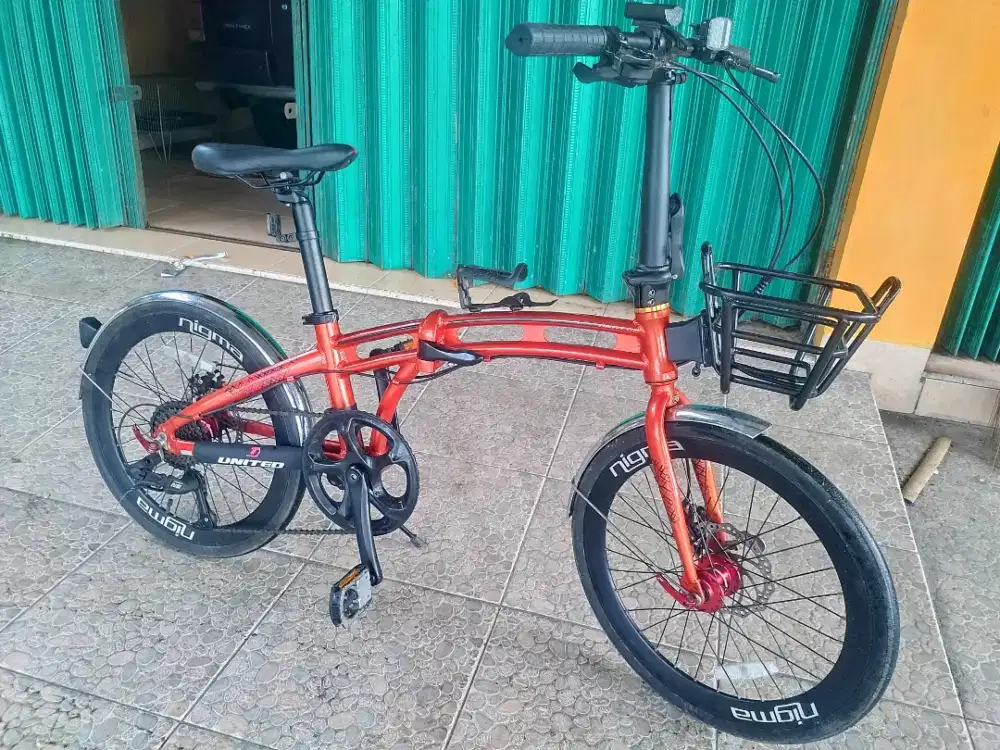 Sepeda lipat united nigma 2