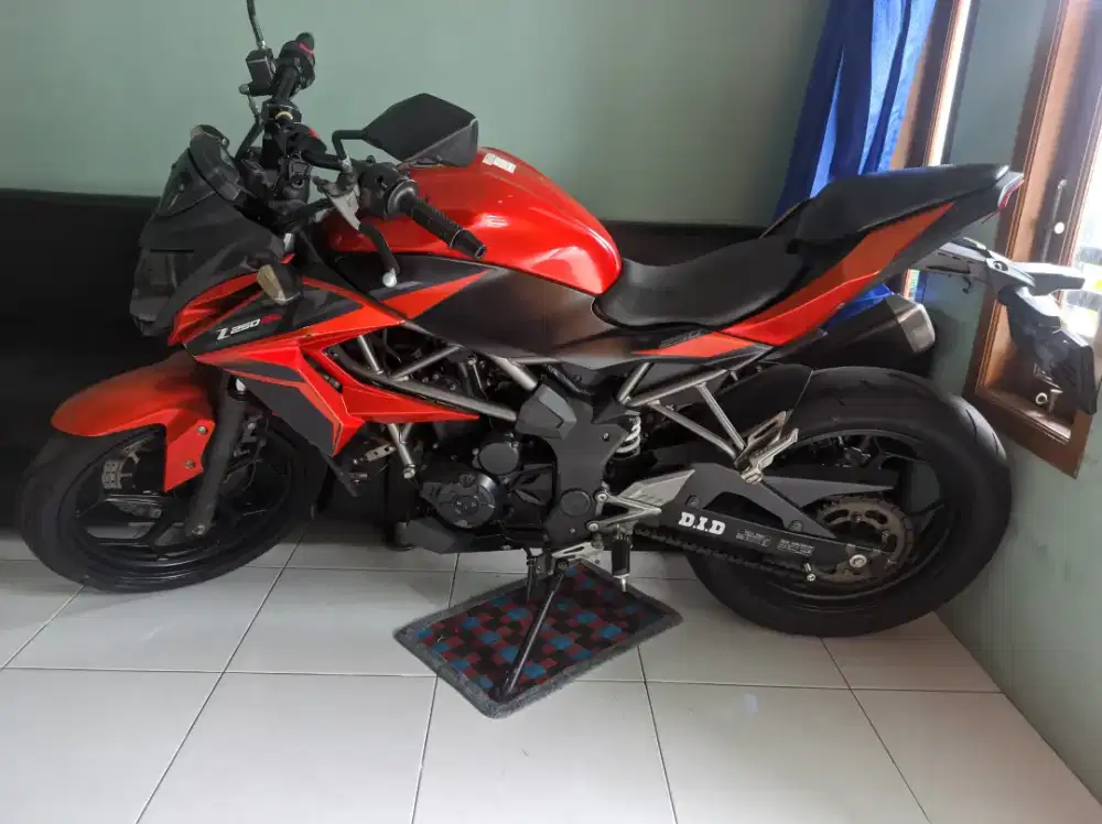 Kawasaki Z250SL Orange Langka Simpanan, Tangan Pertama