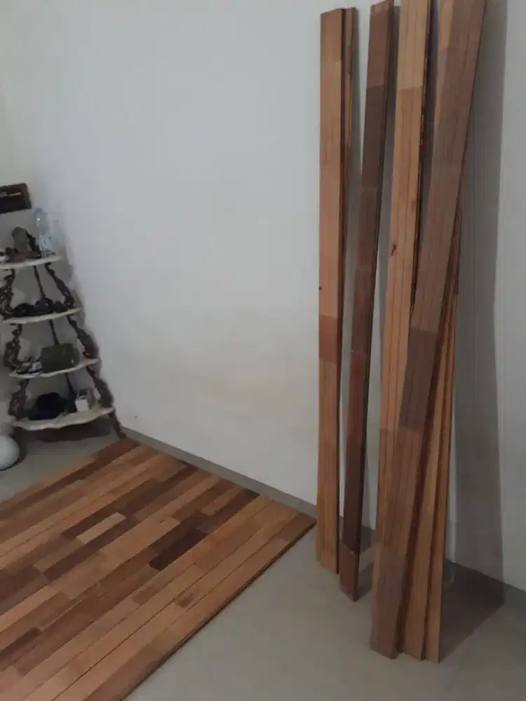 Flooring lantai kayu ulin