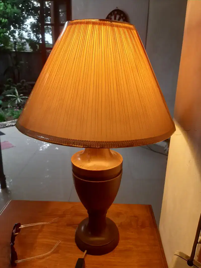 Lampu Hias Bahan Kayu Jati