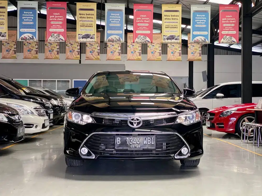 LOW KM CAMRY V 2017 KM 30RB ISTIMEWA TERMURAH NO PR BGS SKL DP 5JT