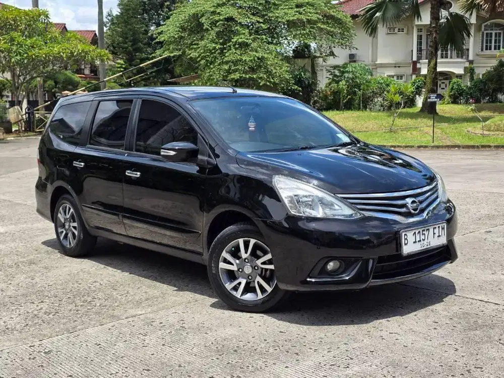 New Livina XV AT 2018 Facelift Hitam Istimewa no PR pajak pjg dp 16jt