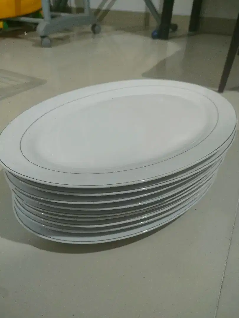 Piring ceper oval
