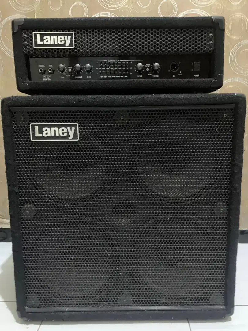 Laney RB9 + RB410 Bass Head Cabinet Amplifier