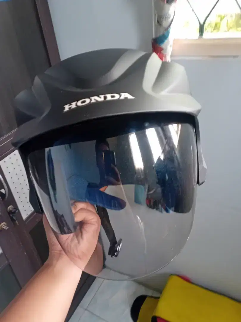 Dijual helm original bawaan honda vario