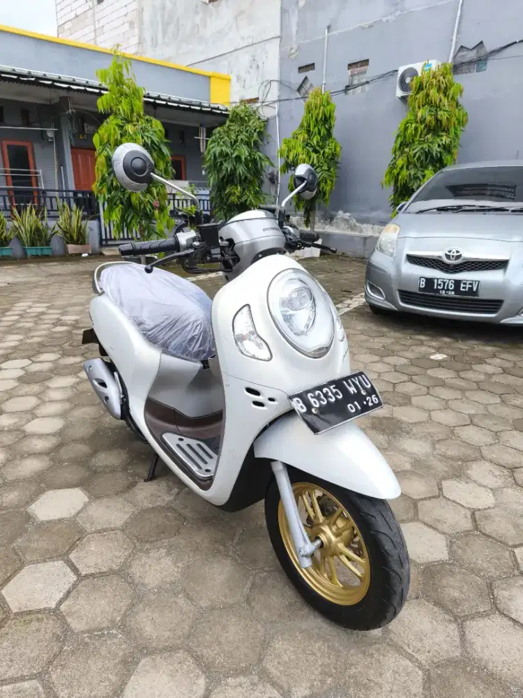 Bissmillah Dijual motor Honda Scoopy prestige 2021 istimewa