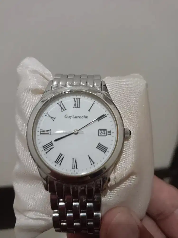 Jam Tangan Guy Laroche Skinny Unisex