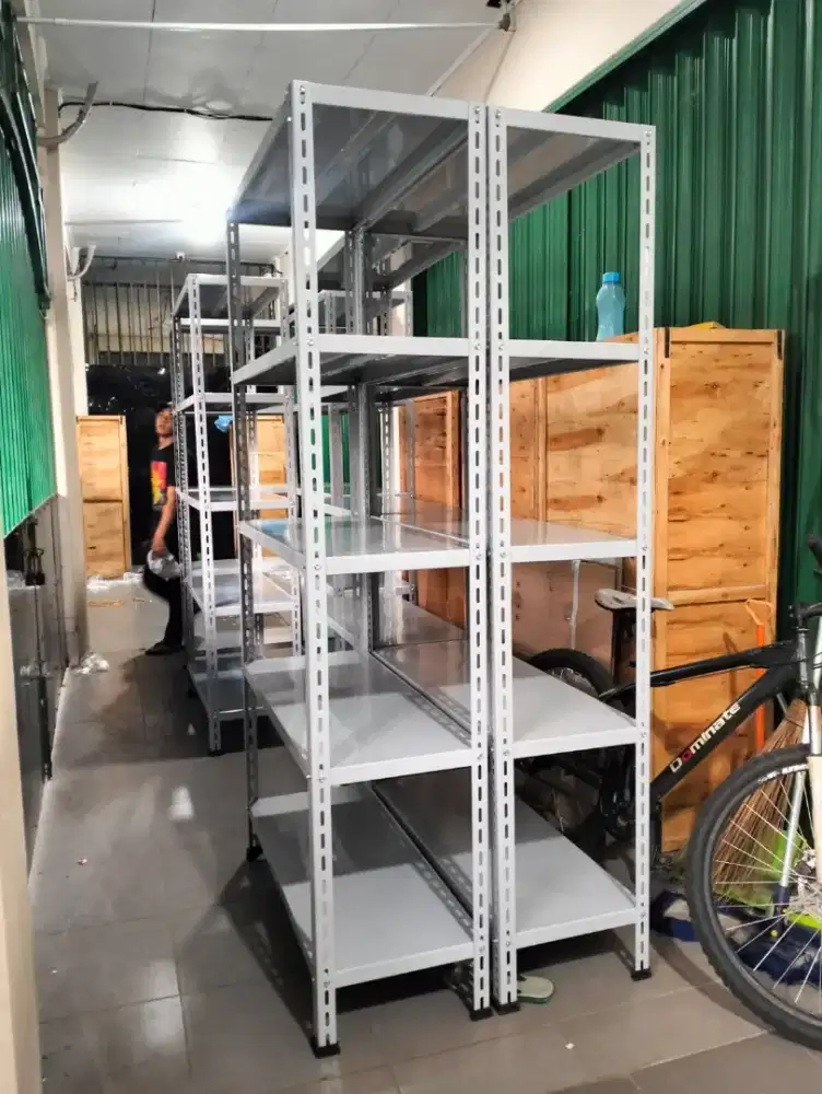 Rak besi siku serbaguna