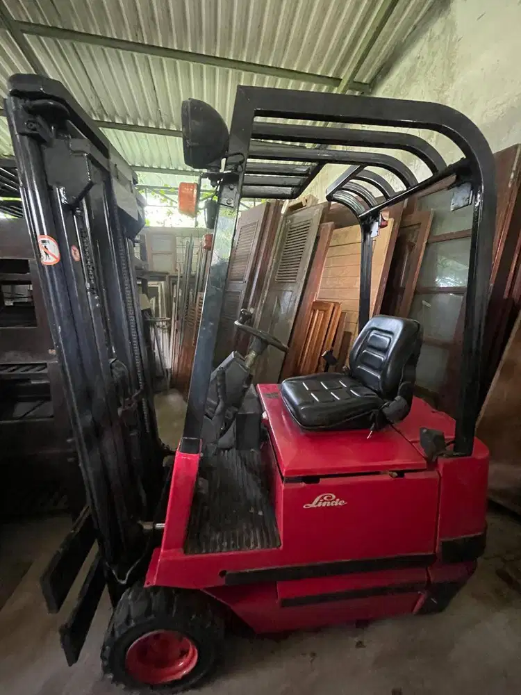 FORKLIFT BEKAS ( > 1 TON) LINDE E15 C