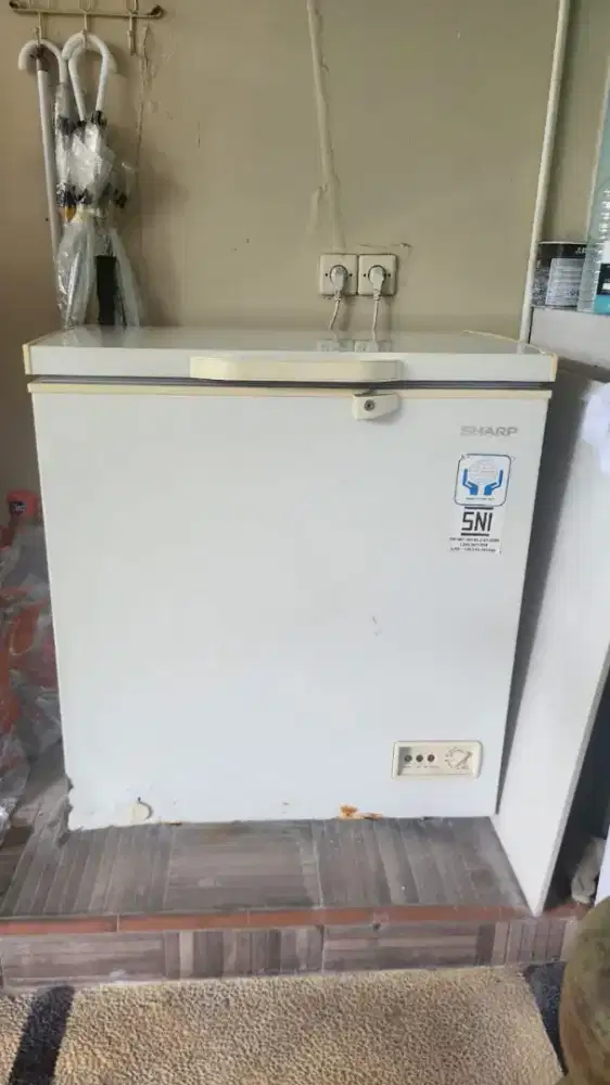 freezer box Sharp 140 liter
