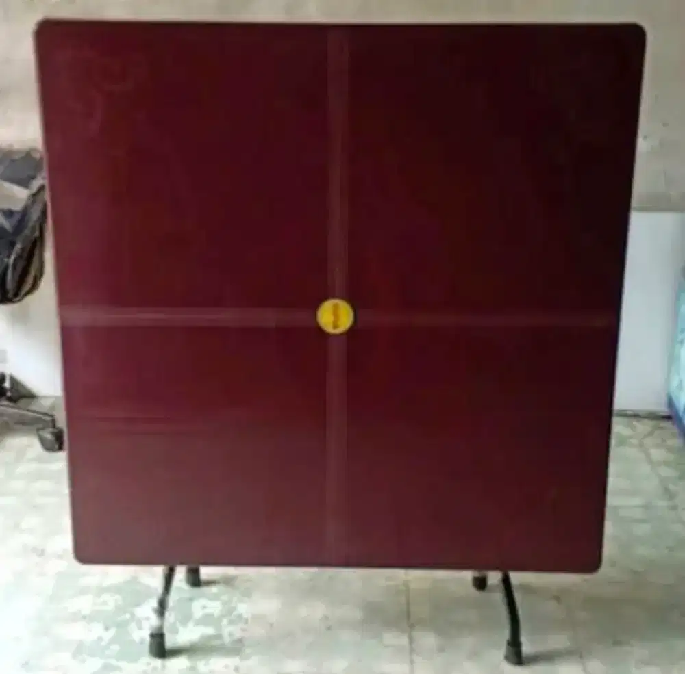 Meja Makan Plastik Kaki Besi Lipat 90 x 90