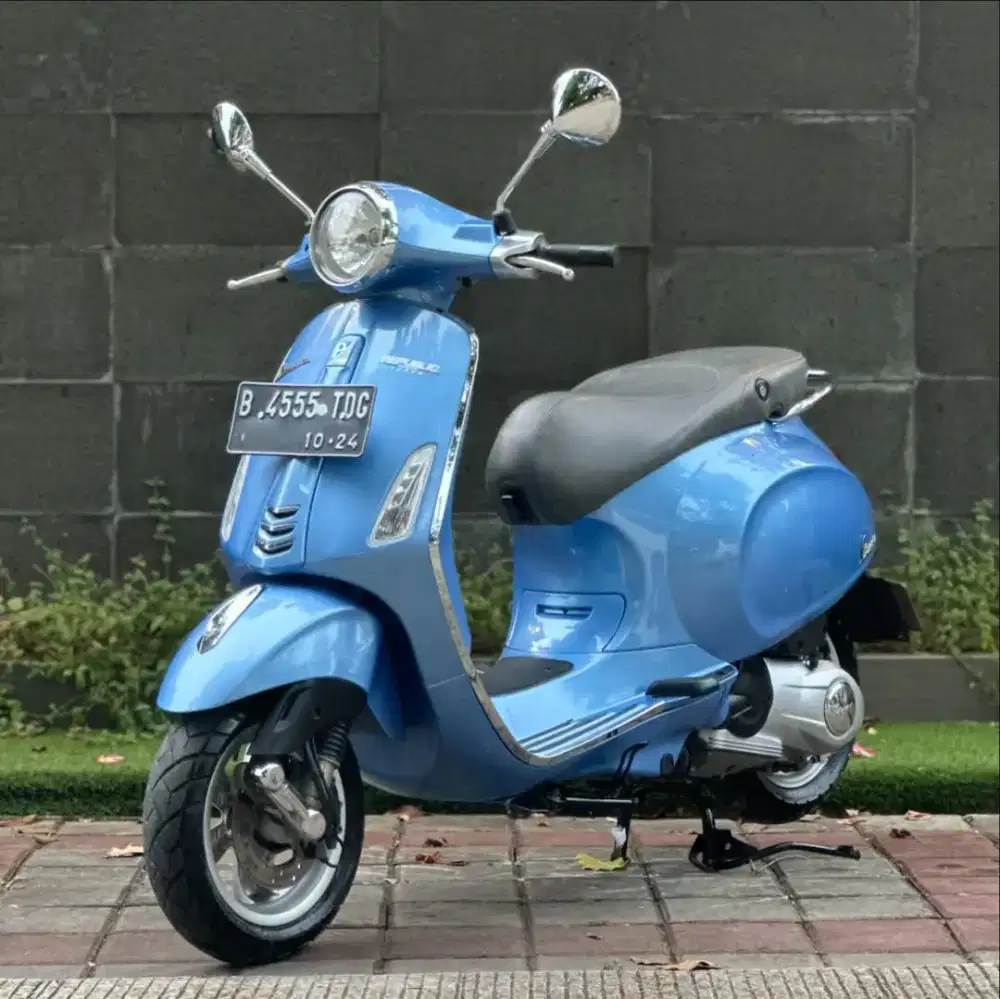 Dijual Cepat Piaggio Vespa PRIMAVERA 150 3V TAHUN 2014 WARNA SKY BLUE