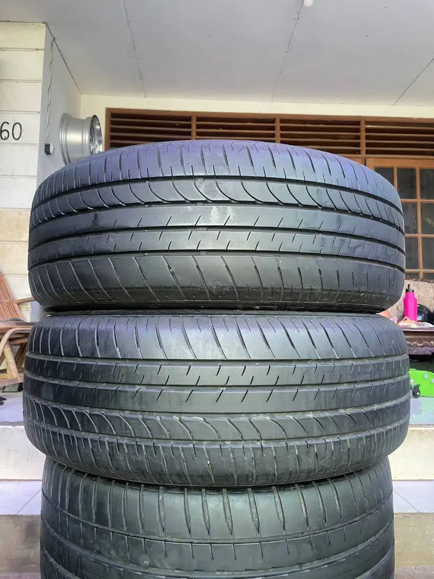 Ban Bridgestone Dueler H/L 33a 235 55 r20 2pcs