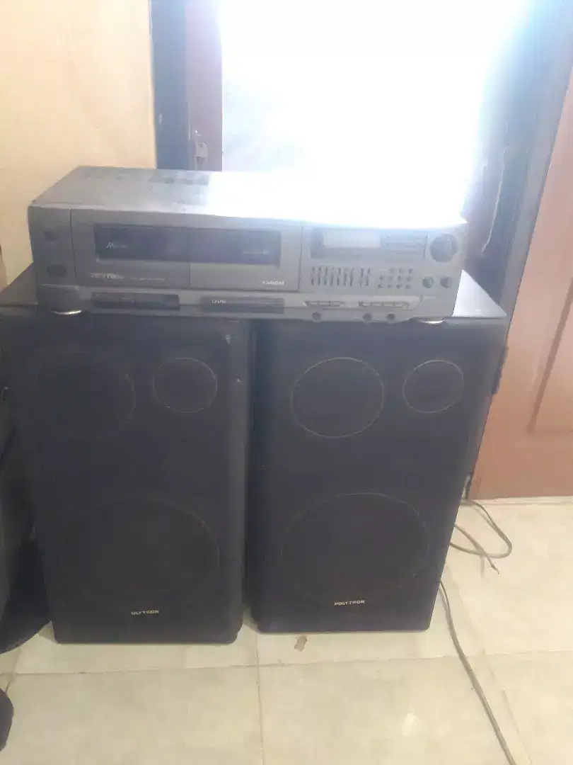 Ampli dan speaker sepaket suara alus