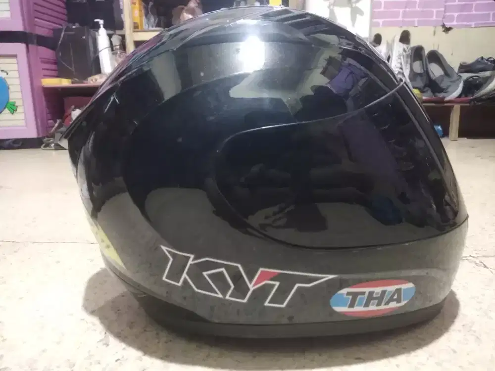 Helm full face KYT R10