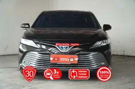 (LOW KM 69rb) Toyota Camry Hybrid 2.5 A/T 2019