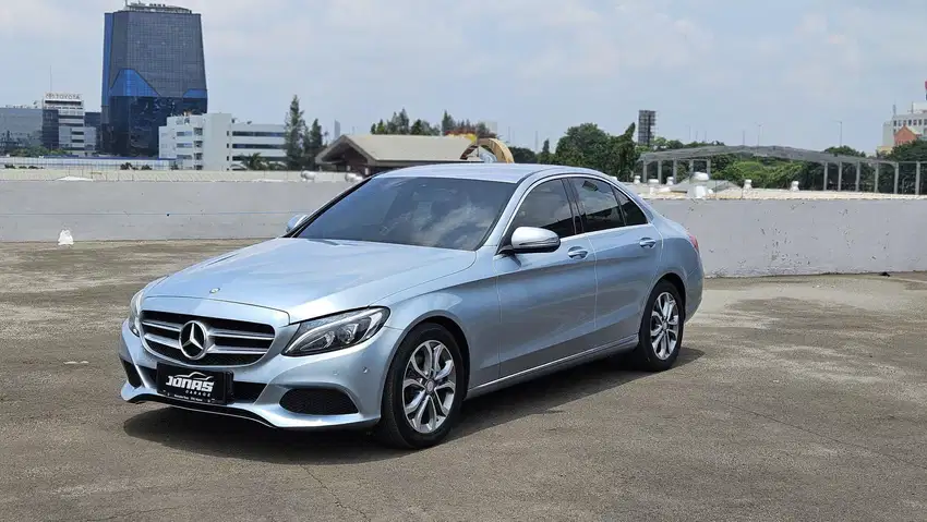 Mercy C200 Nik 2016 Silver Perfect Condition !!