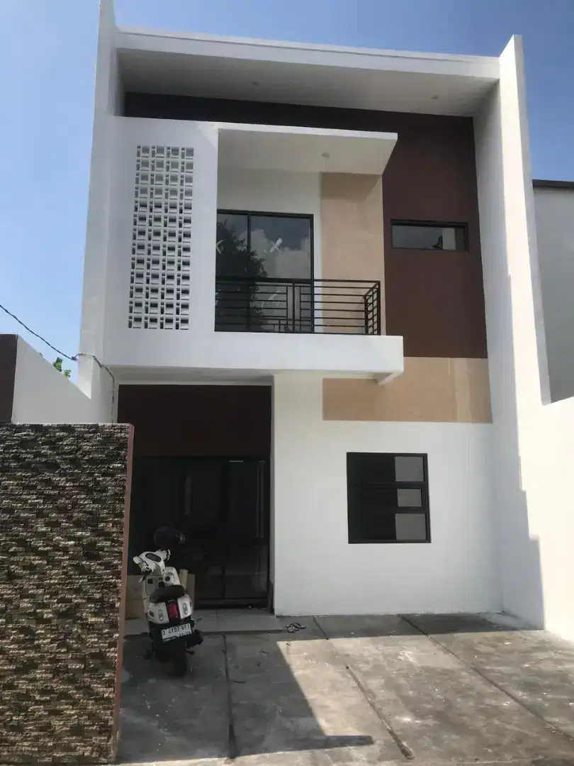 Rumah Baru Minimalis di Ciwaruga Gegerkalong