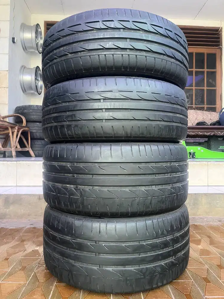 Ban Bridgestone Potenza S001 RFT/Runflat 225 45 r18 & 255 40 r18 4pcs