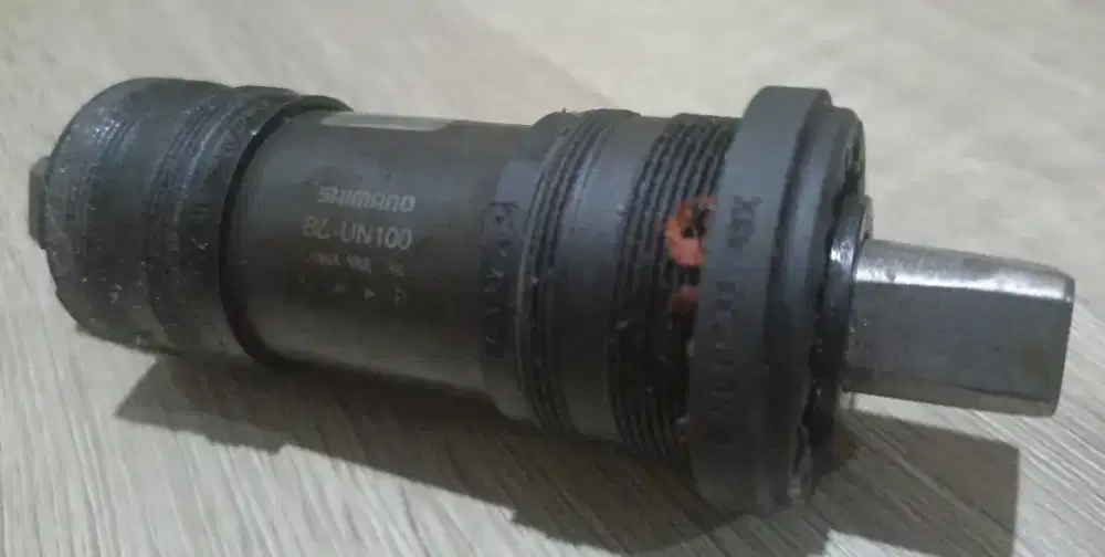 Shimano BB - UN100