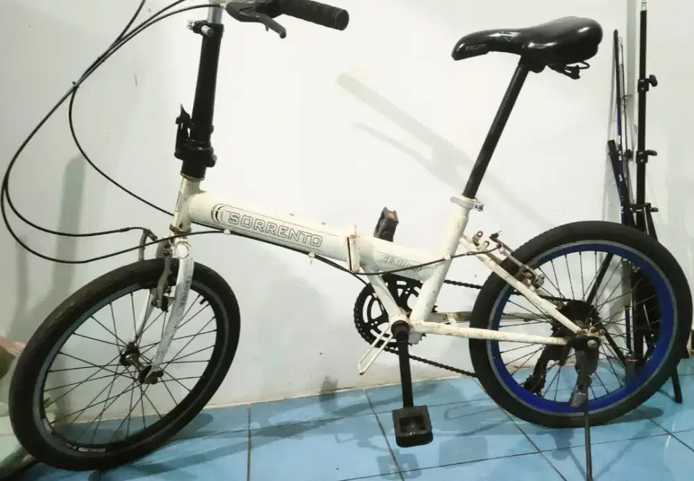 GENIO Sepeda Lipat  siap Goes, ukuran 20 inch orian