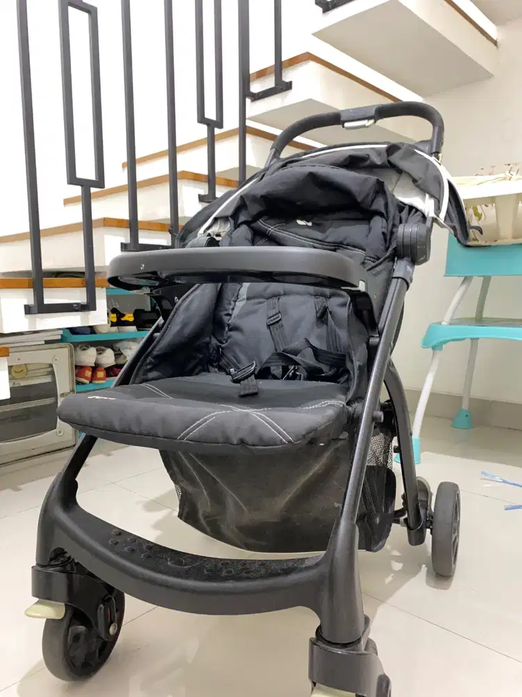 JUAL MURAH STROLLER JOIE HITAM