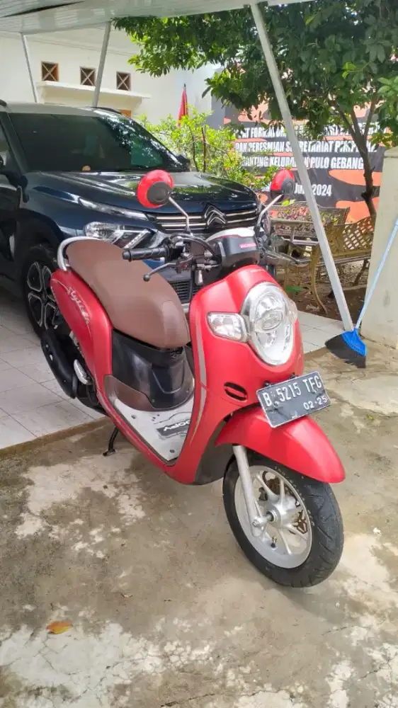 Bissmillah dijual motor Honda Scoopy 2020