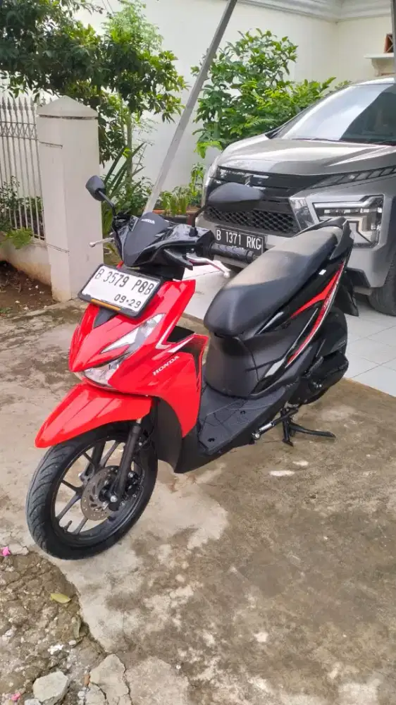 Bissmillah dijual motor Honda beat new 2024 istimewa