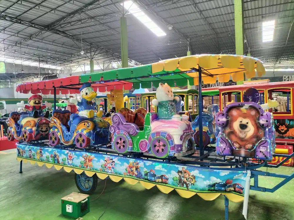 odong odong kereta anak model terbaru kereta panggung fiber playground