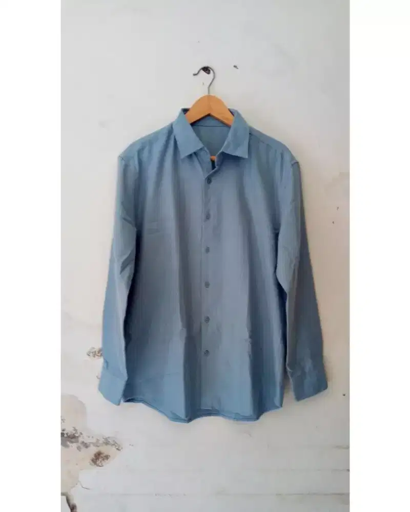 Kemeja lengan panjang no brand - size L