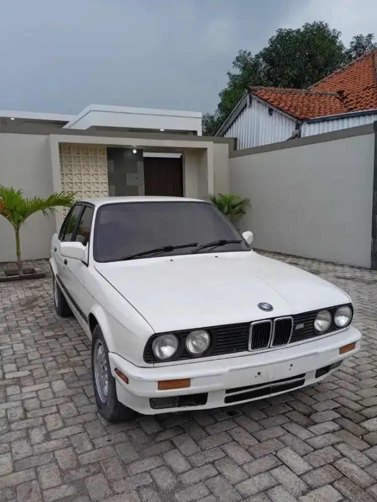 Bmw 318 i e 30 m 40 tahun 91 plat e cirebon