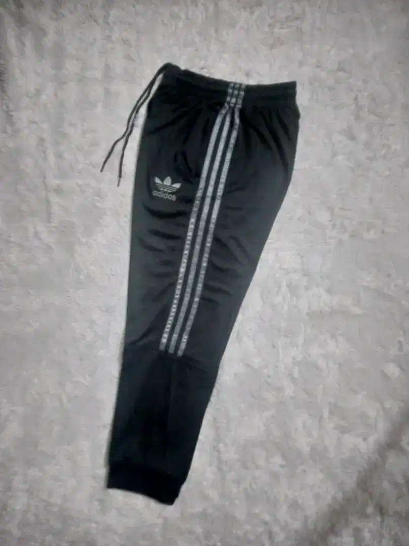 Celana Jogger Adidas trefoil hitam